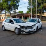 Acidente entre carro Gol e outro veículo em cruzamento de Vilhena.