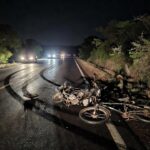 Acidente entre moto e bicicleta sem iluminação na BR-174