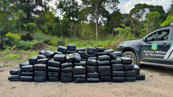 Apreensão de 101 kg de maconha pela PM em Costa Marques