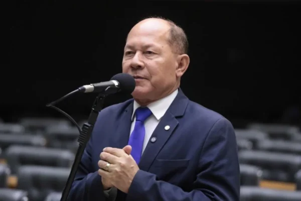 Coronel Chrisóstomo defende punições rigorosas a fraudadores do INSS na CPMI