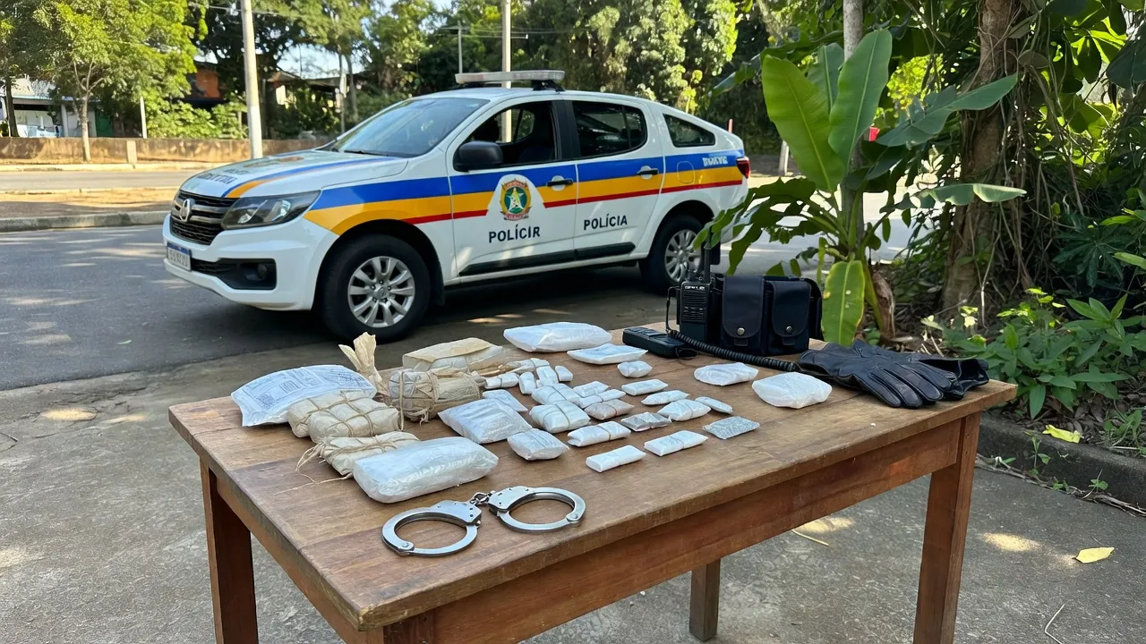 Os envolvidos e os materiais recolhidos foram apresentados na UNISP para a tomada das medidas cabíveis pela Polícia Civil