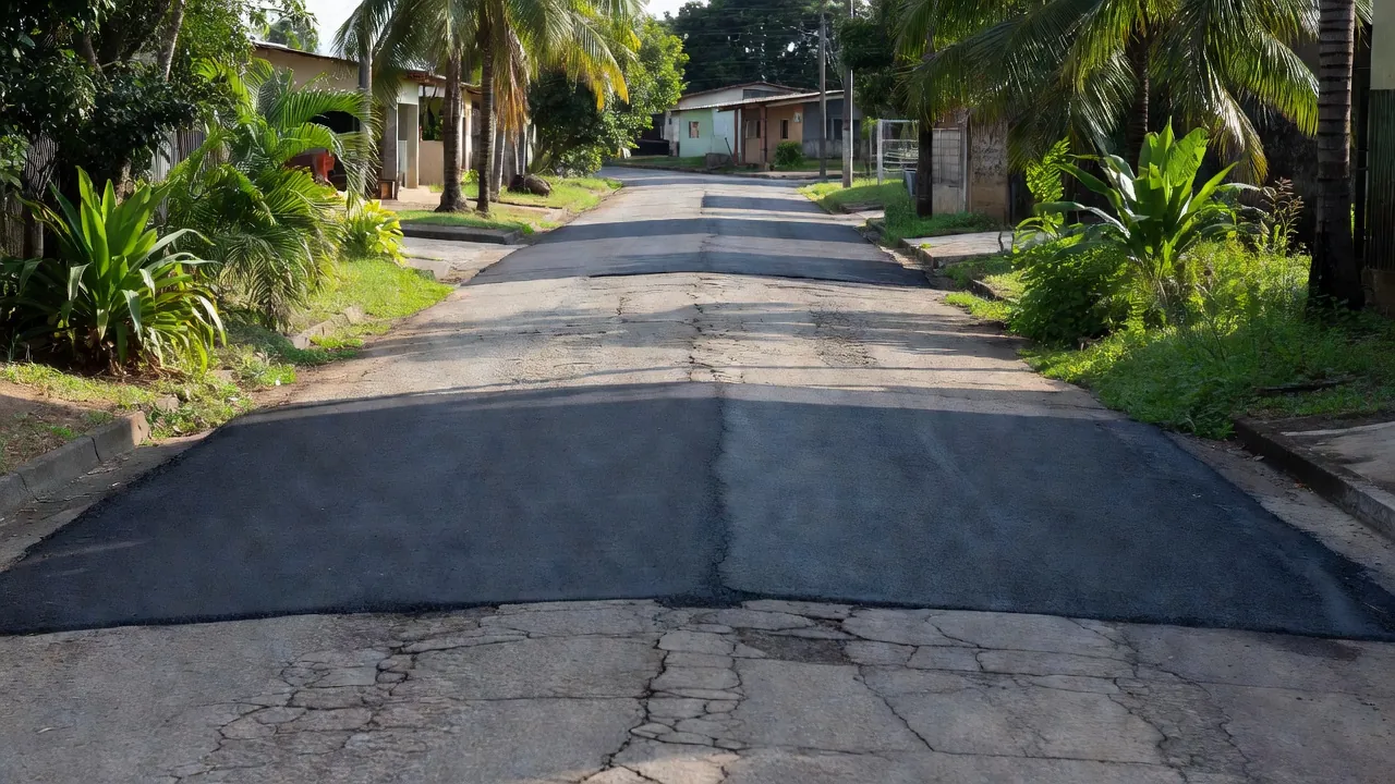 Rua com tapa-buraco concluído em Porto Velho nos bairros Nova Floresta e Socialista