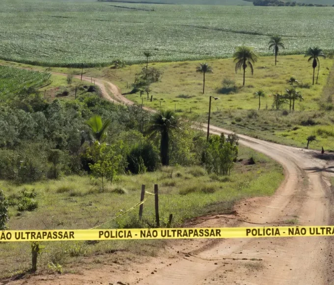 Área rural em Lucas do Rio Verde com fita de isolamento policial