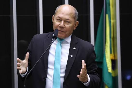 Deputado Coronel Chrisóstomo avança projeto que permite bloquear bens de golpistas online