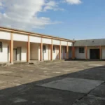 Escola municipal em Cerejeiras durante paralisação de cuidadores