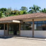 Fachada da Prefeitura de Corumbiara em Rondônia sobre edital de concurso público