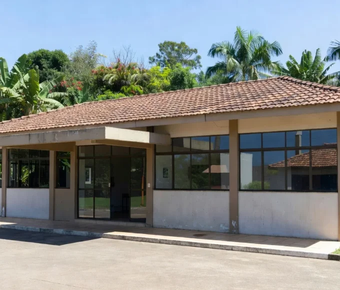 Fachada da Prefeitura de Corumbiara em Rondônia sobre edital de concurso público