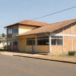 Fachada do Colégio Tiradentes em Vilhena, Rondônia, local do incidente de importunação sexual