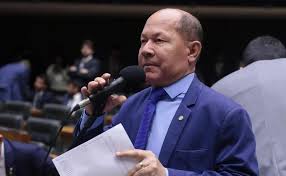 Deputado Chrisóstomo destina R$ 14,5 milhões para esporte e educação em Rondônia